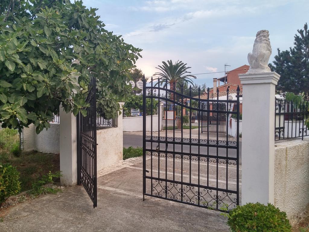 Beautiful Nearby Beach House With Garden, Private Pool And Large Yard ซีดารี ห้อง รูปภาพ